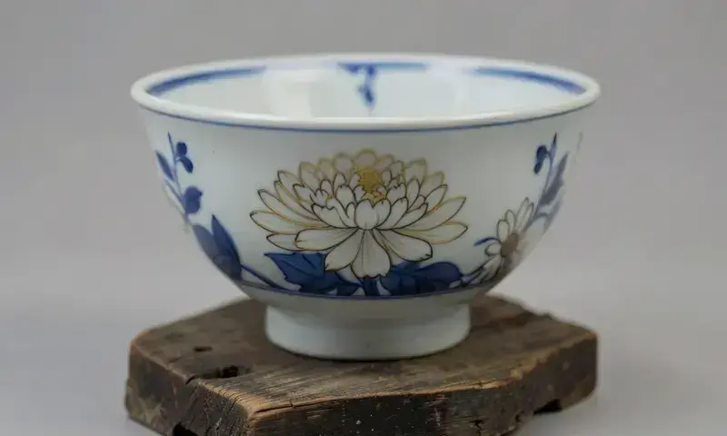 陶磁器の金継ぎ修復